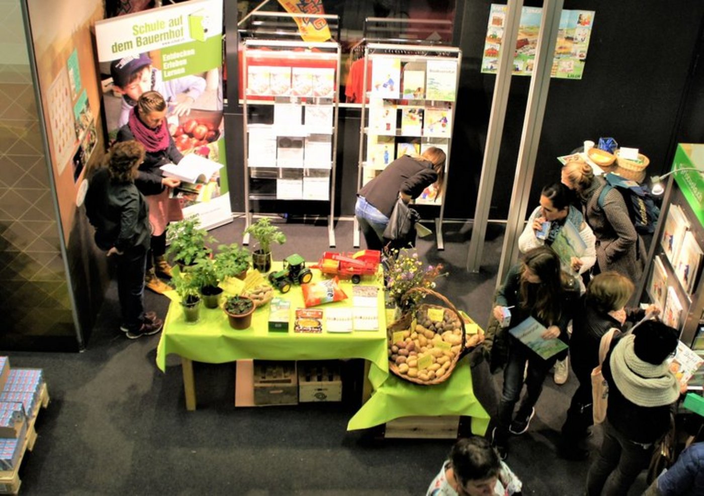Geschätzte 1500 Besucher kamen am Infostand der Landwirtschaft vorbei. (Bild lid/ar)