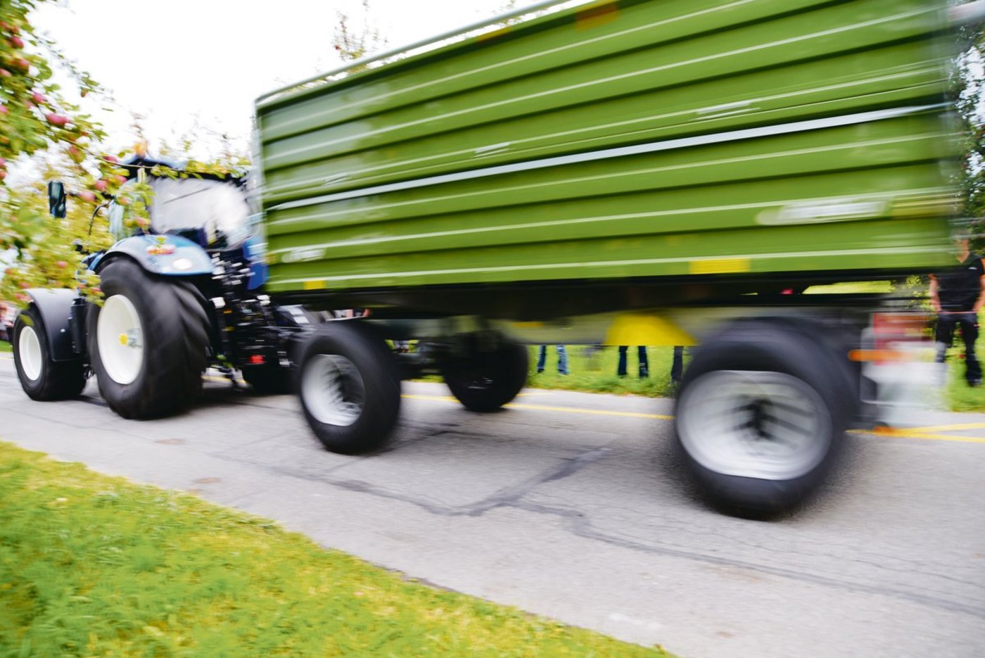 Bei den neuen vorgeschriebenen Zweileiter-Bremsen muss auch der Traktor kompatibel sein. (Bild bs)