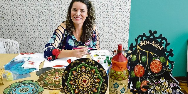 Márcia Betschart ist ein beliebter Studiogast bei diversen Fernsehstationen: Wenn’s um Anleitungen zum Verschönern geht, ist sie die Fachfrau.(Bild Karl Horat)