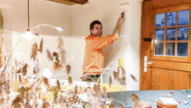 Gabriel Frei aus Ehrendingen AG macht eine Zweitlehre alsLandwirt bei der Familie Hübscher in Bertschikon ZH. (Bild zVg)