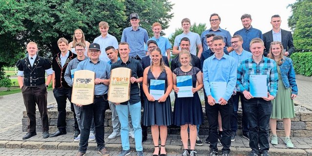Die Klasse 3a mit Abschluss als Landwirte EFZ am BBZN Hohenrain. 