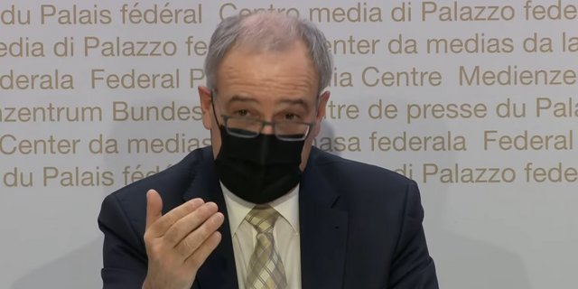 Bundespräsident Guy Parmelin bei der Präsentation des Massnahmenplans Sauberes Wasser. (Screenshot) 