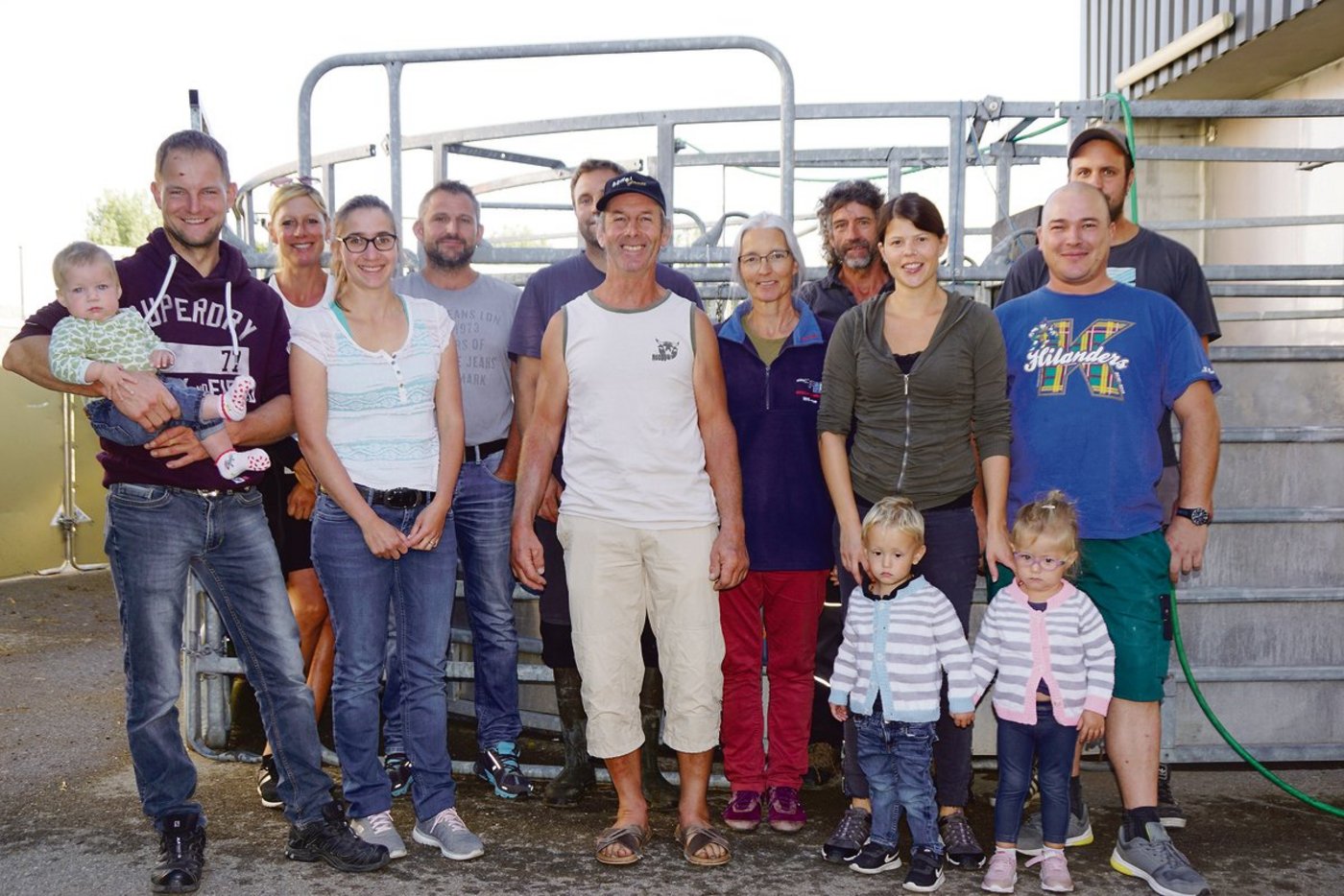 «Wir stehen hinter unserem Metzger» lautet die Botschafter dieser Landwirte, die ihre Tiere in der Hausschlachtanlage Degersheim und Umgebung schlachten lassen. (Bilder Michael Götz)