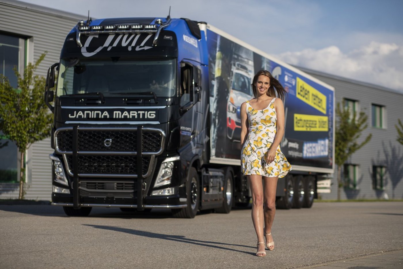 Unternehmerin und Model Janina Martig liebt es, sich in verschiedenen Welten zu bewegen. (Foto: Pia Neuenschwander)