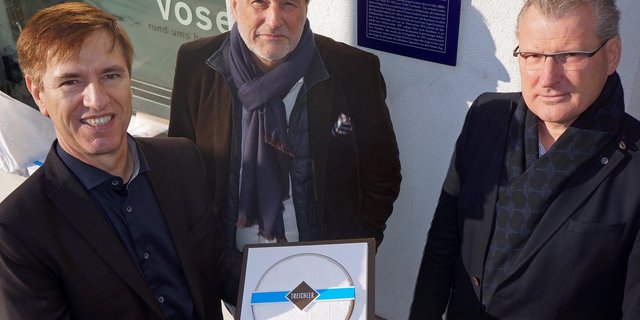 Am Haus zur Spindel wurde heute die Gedenktafel enthüllt. (Bild zVg)