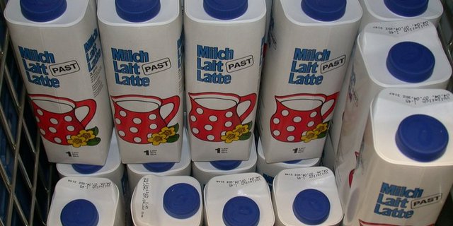 Milch ist heute gleich teuer wie 1980. (lid)