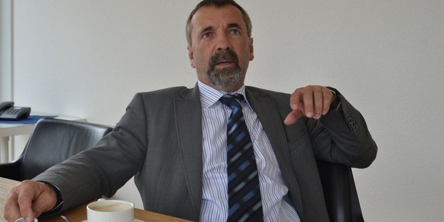 Hanspeter Kern hat sich die Zeit genommen, die Fragen unserer Leserinnen und Leser zu beantworten. (Bild: Julia Schwery)