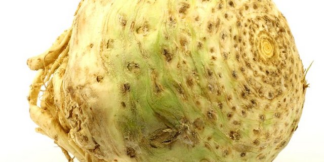 In der Küche ist Knollensellerie ein wahrer Allrounder. (Bild pixabay)