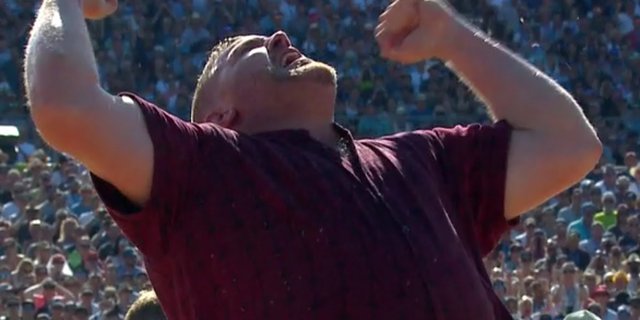 Schwingerkönig Stucki Christian. (Bild Screenshot SRF)