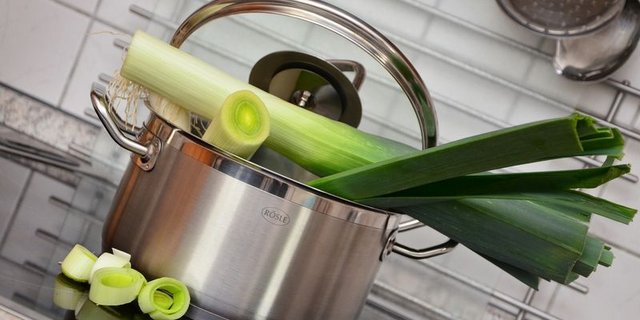 Lauch enthält viele Inhaltsstoffe, die uns helfen, gesund durch die kalte Jahreszeit zu kommen. (Bild Pixabay)