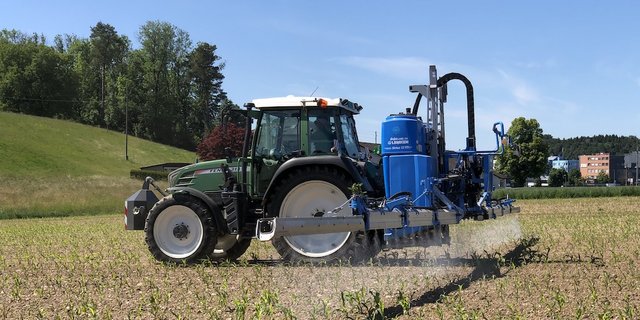 Die Wirkstoffe sollen die Kultur schützen – und auf der behandelten Parzelle bleiben, um Risiken für Mensch und Umwelt zu minimieren. (Bild Agridea)