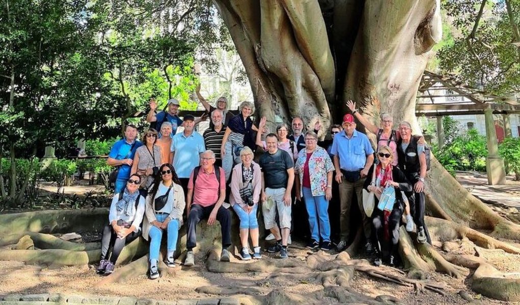 Der ehemalige stellvertretende SBV-Direktor Urs Schneider (Mitte) begleitete die Leserreise nach Südafrika.