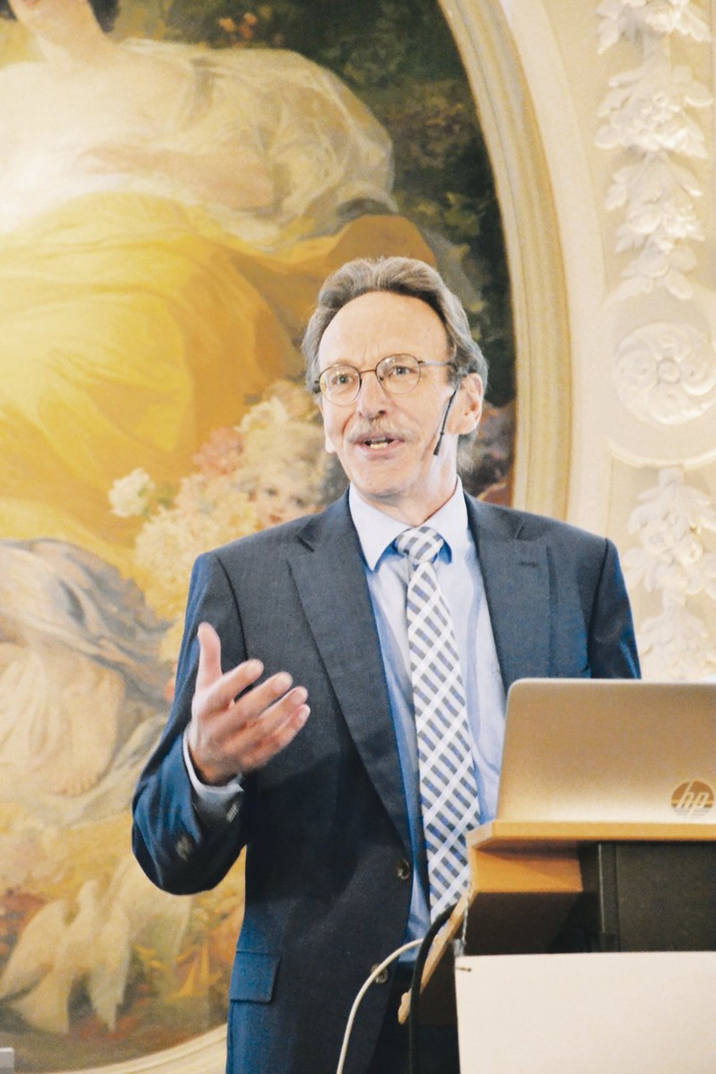 Manfred Bötsch ist ein erfahrener Fachmann, wenn es ums Thema Nachhaltigkeit geht. Eines seiner Projekte als BLW-Direktor war die Aufgleisung der Agrarpolitik 2014 – 2017. (Bild Jasmine Baumann)