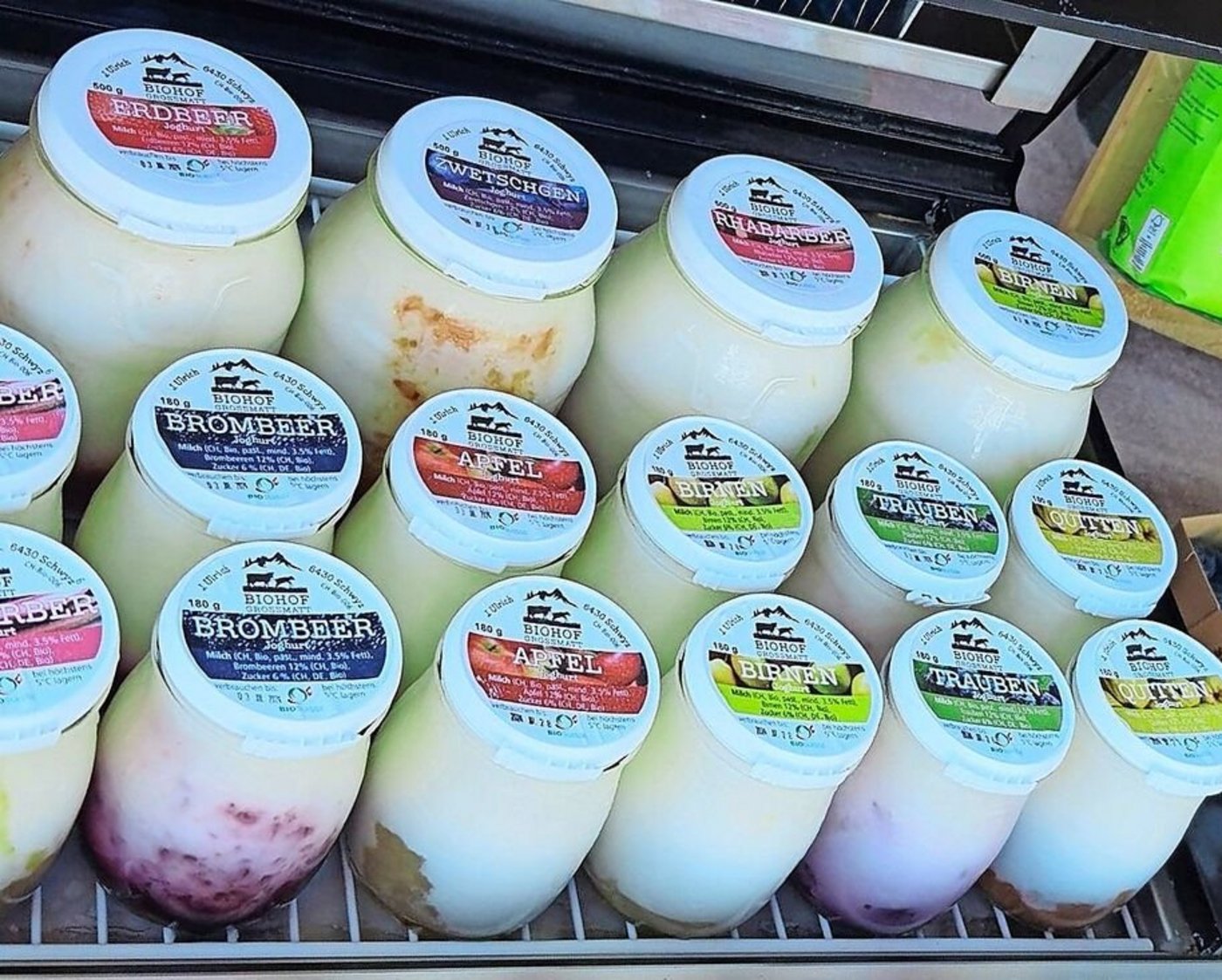 Die Jogurt vom Biohof Grossmatt sind ohne jegliche Zusatzstoffe.