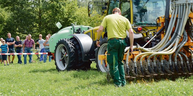 Maschinendemo in Zug: Am 24. März 2021 soll es einen Praxistag in Hohenrain geben.(Bild aem)