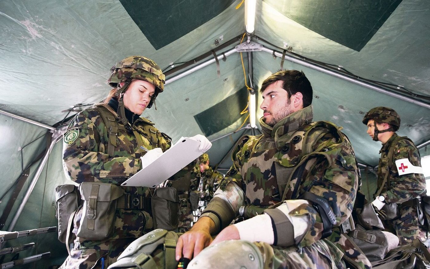 Die Armee hat grundsätzlich das Recht, sich auf dem Grundstück eines landwirtschaftlichen Betriebs einzuquartieren. In der Praxis wird meist das Gespräch gesucht.