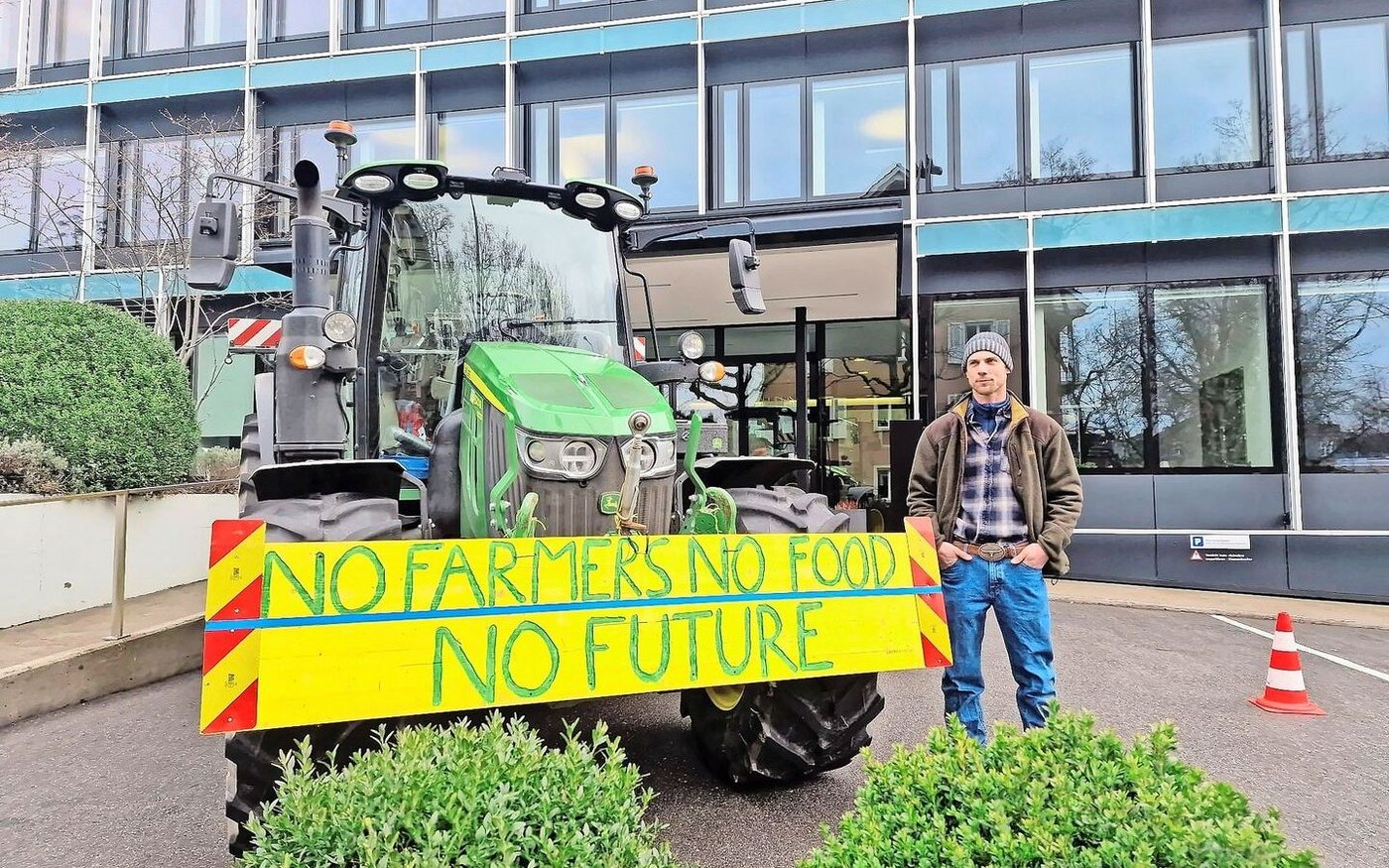 Roman Hodel war 2024 an den Bauernprotesten beteiligt und diskutierte Anfang Februar mit dem BLW.