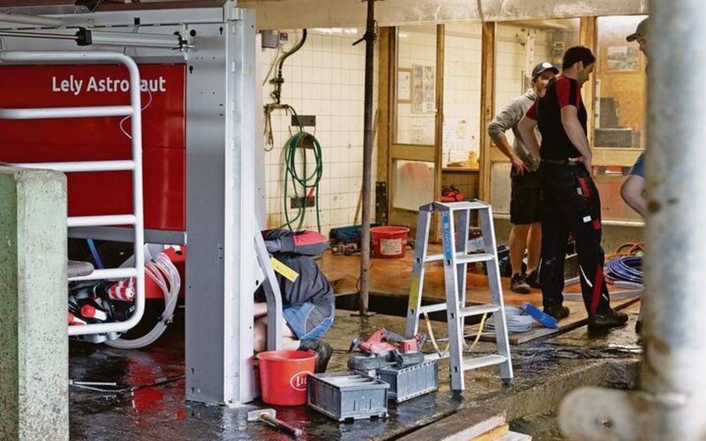 Der alte Roboter ist weg, noch fehlt das neue Modell.