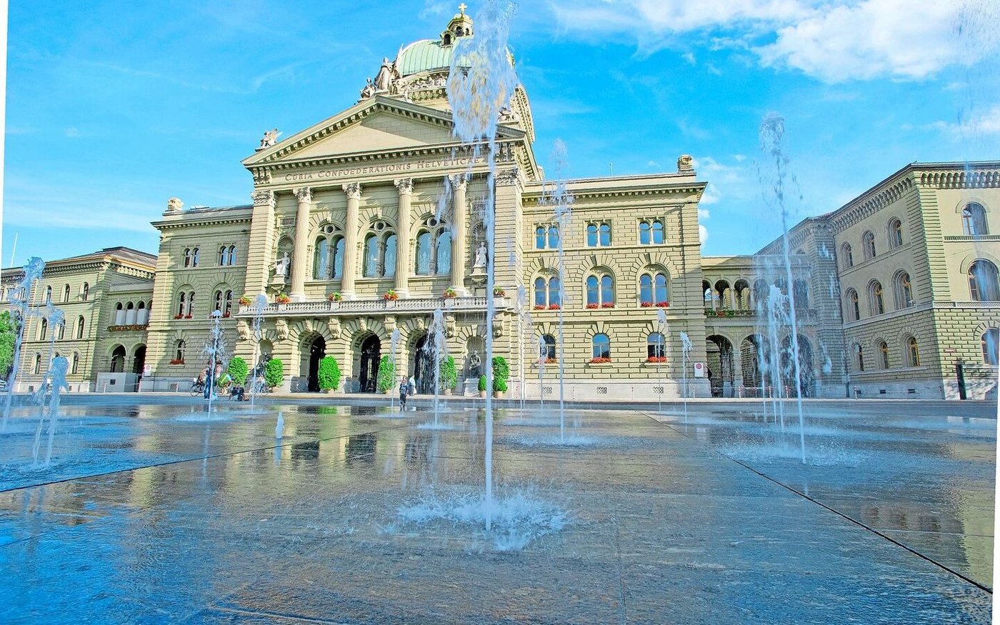 Die Sommersession beginnt am 27. Mai und dauert bis zum 14. Juni. Wie so oft bietet vor allem eine Reihe von Vorstössen für die Landwirtschaft interessante Themen.