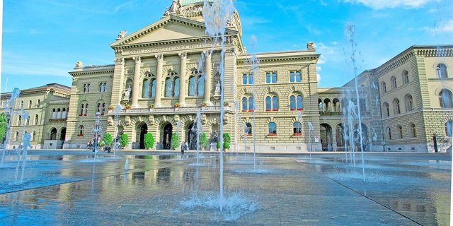 Die Sommersession beginnt am 27. Mai und dauert bis zum 14. Juni. Wie so oft bietet vor allem eine Reihe von Vorstössen für die Landwirtschaft interessante Themen.