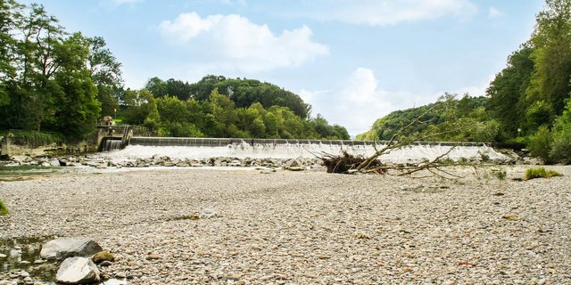In Trockenzeiten fehlt das Wasser für Fische, Wasserkraft und Landwirtschaft. (Bild Aqua Viva)