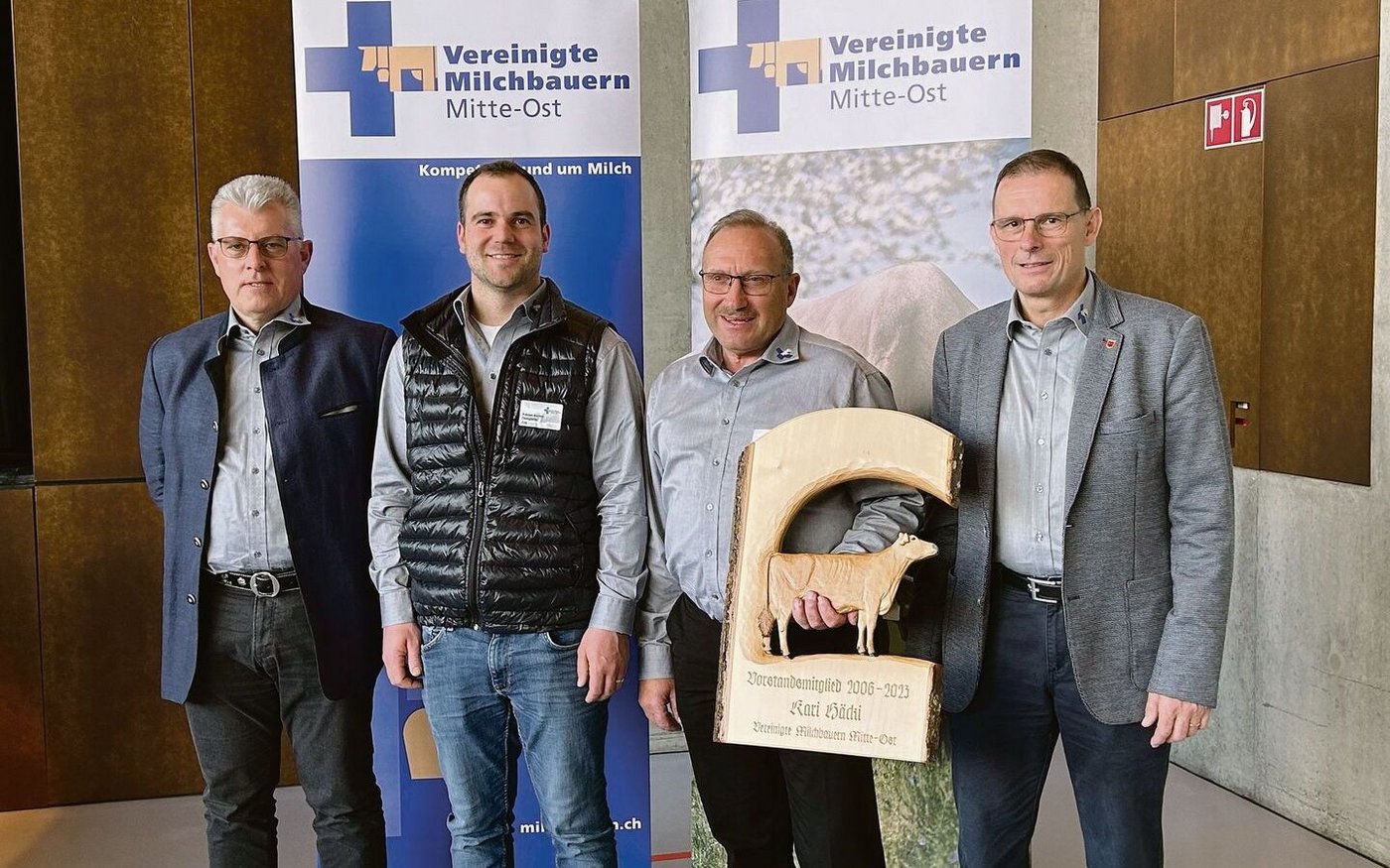 Geschäftsführer Markus Berner, Adrian Annen (neu in der Verwaltung), Karl Häcki und Präsident Hanspeter Egli  (v. l.).