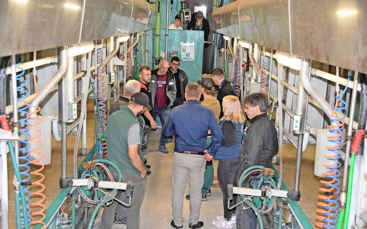 Gastgeber Christoph Haefely: «Als wir den Laufstall bauten, kam für meine Eltern ein Melkroboter nicht infrage.»