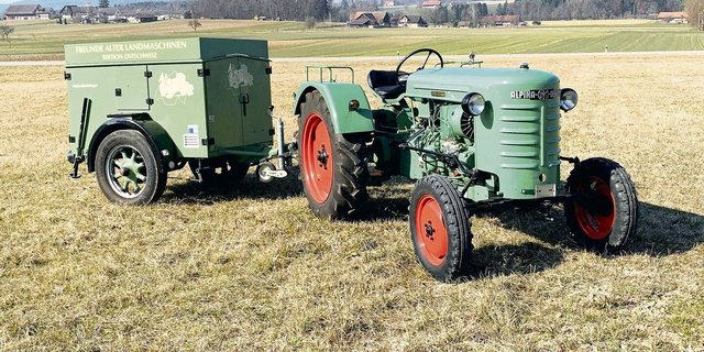 Dieser Traktor gehört zwar Felix Rutz, steht jedoch für die nächsten fünf Jahre im bisherigen Umfang der Falso zur Verfügung.