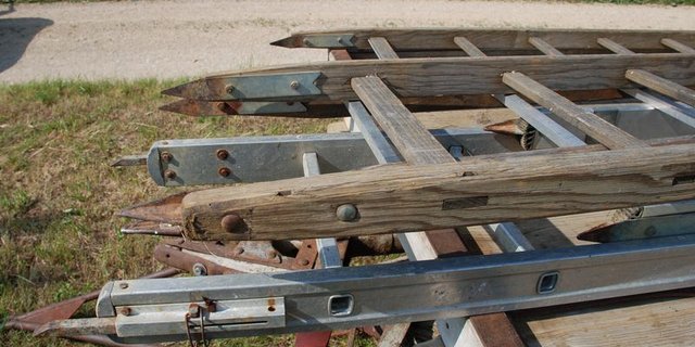 Leitern brauchen Pflege und müssen vor ihrem Einsatz geprüft werden. (Bild BUL)