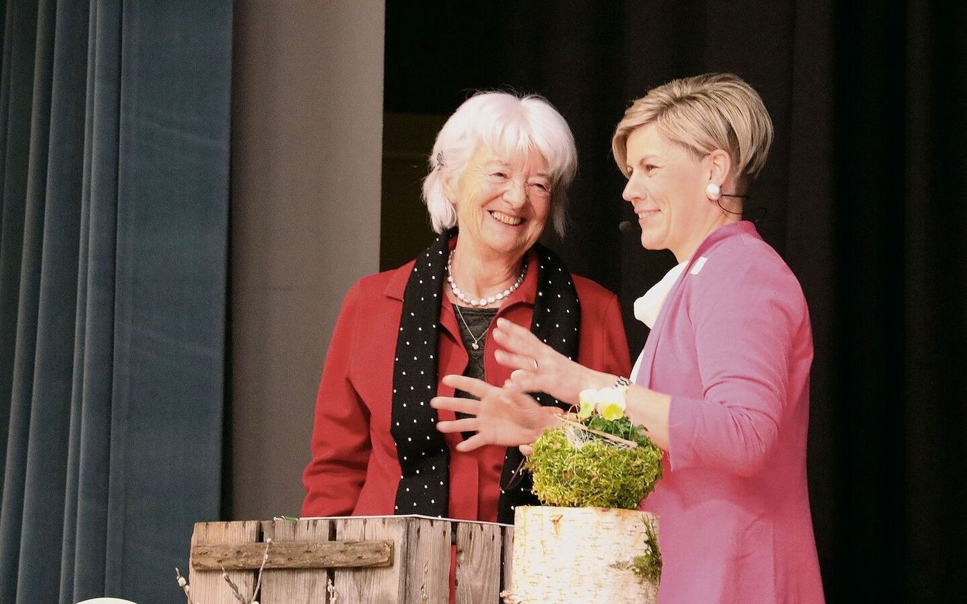 Elisabeth Rüttimann (rechts) und die Referentin Heidi Hofer Schweingruber machten sich Gedanken zum Nein-Sagen.
