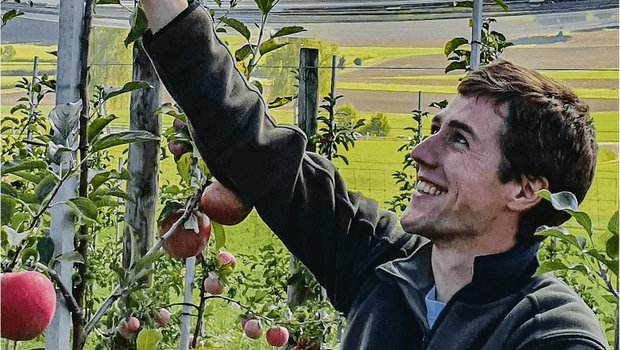 Der 21-jährige Gabriel Frei aus Aarau macht seine Zweitausbildung zum Landwirt bei Familie Hübscher aus Bertschikon ZH. (Bild Gabriel Frei)