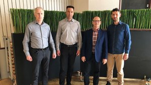 Fritz Gerber und Kilian Zwick vom Verein «Nichts zu melden» mit Bernard Belk und Johannes Hunkeler vom Bundesamt für Landwirtschaft (BLW). 