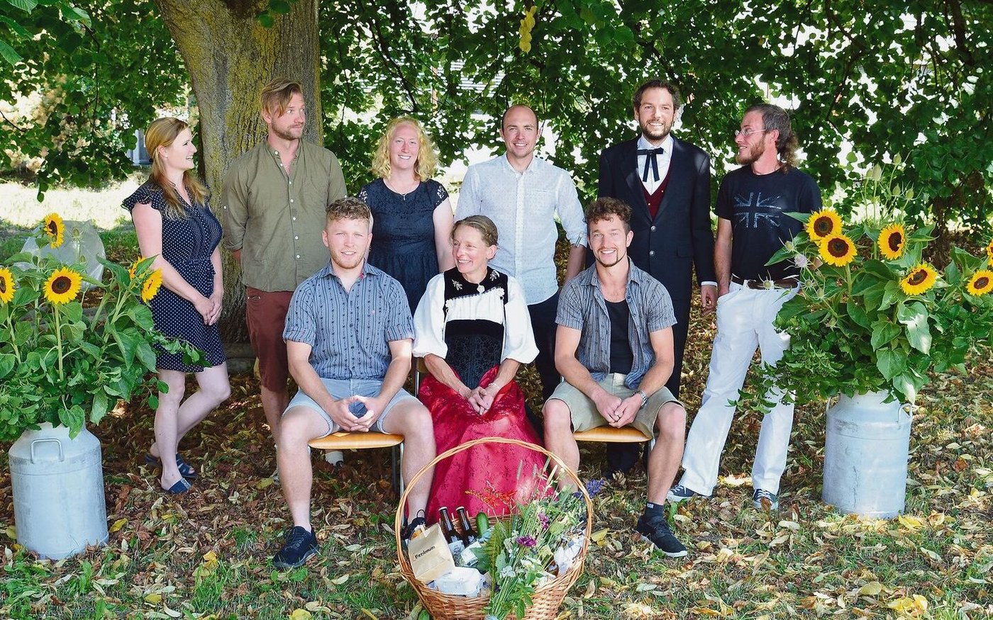 Die Landwirtinnen und Landwirte EFZ der Klasse Nachholbildung (NHB) Schwand, Schwerpunkt Biolandbau. 