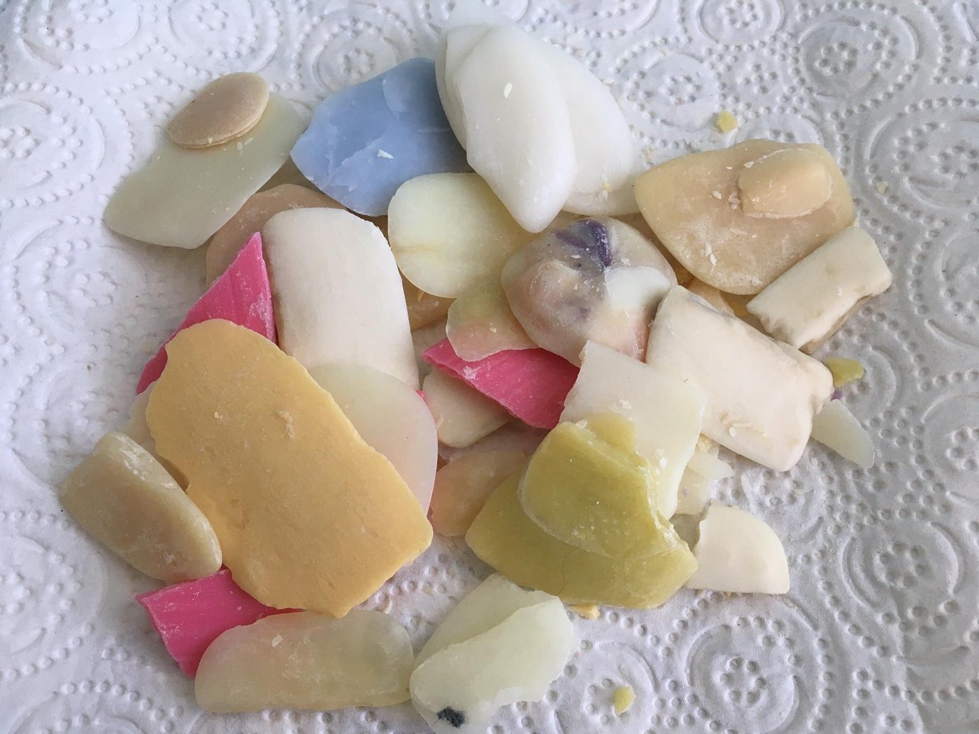 Seife kommt aktuell besonders häufig zum Einsatz – entsprechend schnell schrumpfen die Stücke auf eine unpraktische Grösse zusammen. (Bilder jsc)