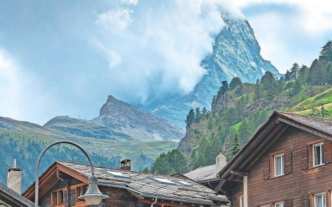Enge Bauzonen, hohe Nachfrage: Bergdörfer ringen um ihre Entwicklung.