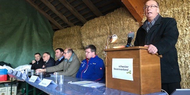 "Ich hoffe, dieses Schicksalsjahr bringt Klarheit": Markus Ritter an der Jahresmedienkonferenz des SBV. (Bild akr)