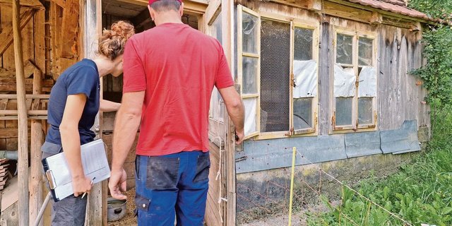 Oft bedeuten Kontrollen Stress für die Bäuerinnen und Bauern. Man darf sich fachliche Hilfe holen. Manchmal genügt schon die Anwesenheit des Nachbarn.