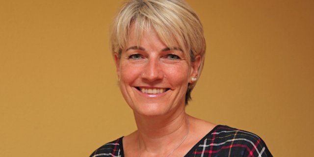 Margrith Loretz kann wieder lachen. Sie hat ihren Darmkrebs besiegt. Diesen Sommer hat sie mit ihrer Tochter zwei Urner Berge bestiegen. Sinnbild für sie, dass sie es geschafft hat. (Bild asw)