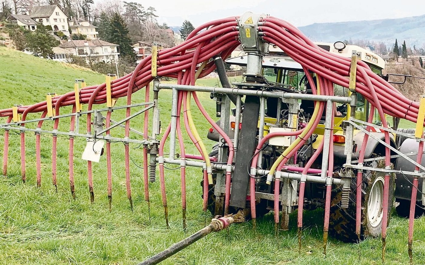Auf Güllen und Misten am Wochenende – vor allem in Siedlungsnähe – zu verzichten, ist grundsätzlich und überall zu empfehlen. 