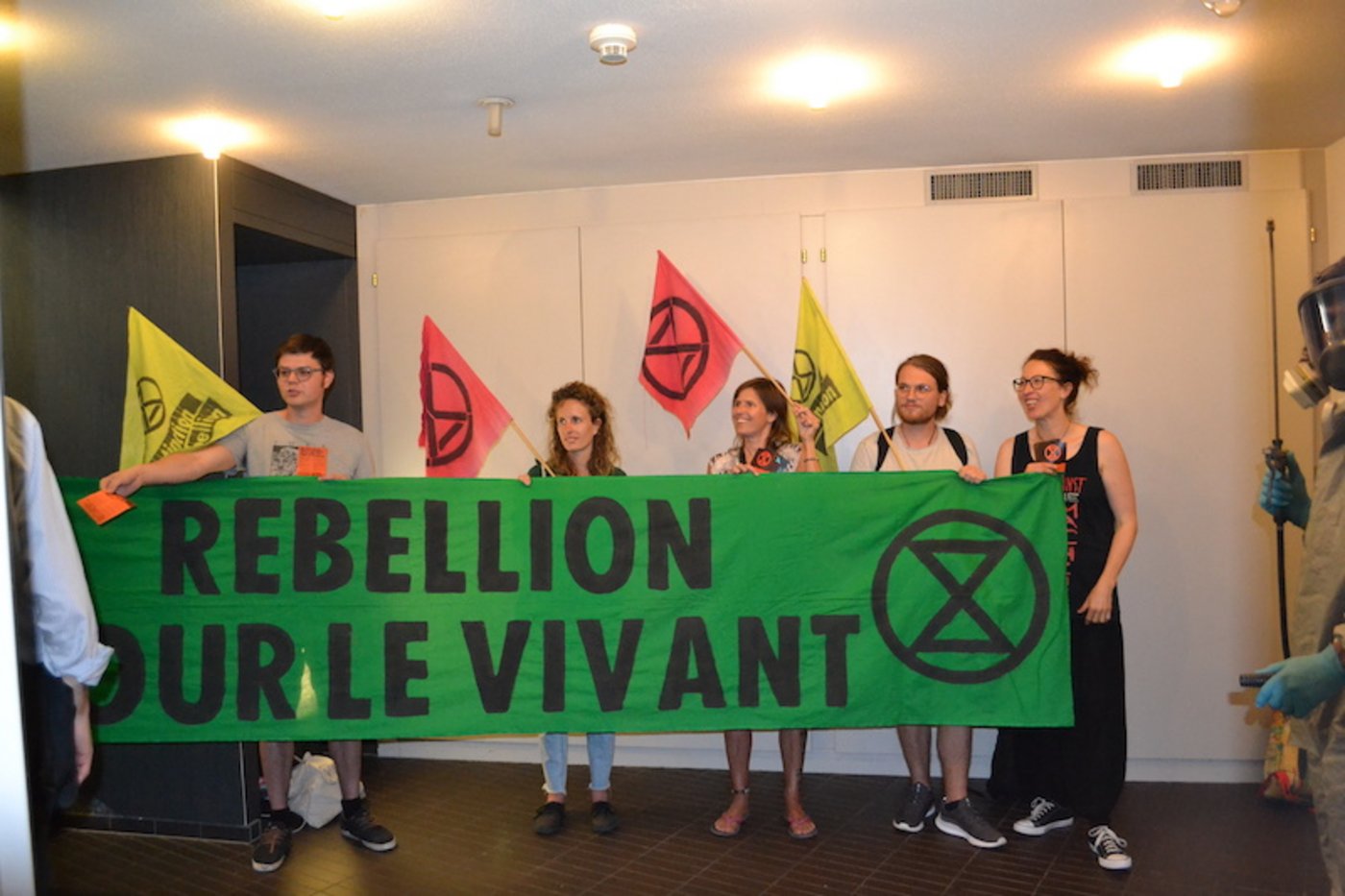 Die "Rebellen" setzen sich gegen das Massensterben der Tiere und die drohende Klimakatastrophe ein. (Bild jsc)
