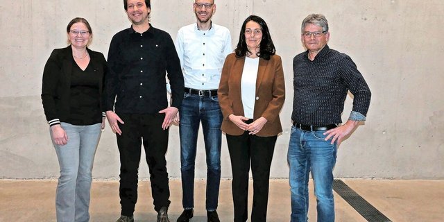 Diskutierten über die Initiative «Für eine sichere Ernährung»: Manuela Meier, David Jacobsen, Moderator Hansjürg Jäger, Franziska Herren und Martin Haab (v. l. n. r.).