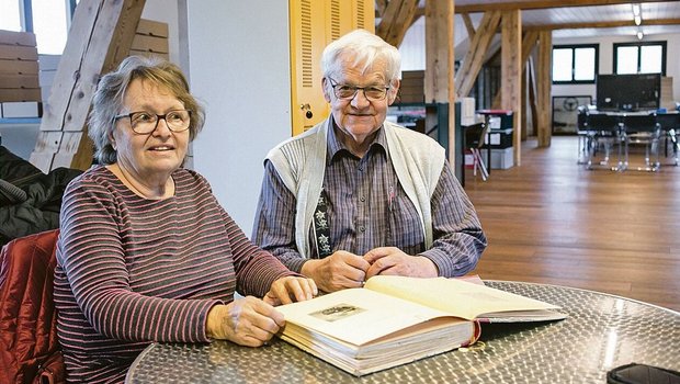 Margrit und Christian Siegenthaler sind beide 1944 geboren. Seit fast sechzig Jahren gehen sie durch dick und dünn und haben schon einige  Schicksalsschläge zusammen gemeistert. 