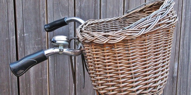 Mit dem Velo im Hof- oder Quartierladen um die Ecke einkaufen – ob sich dieses Verhalten auch nach der Corona-Krise häufiger zeigen wird? (Bild Pixabay)