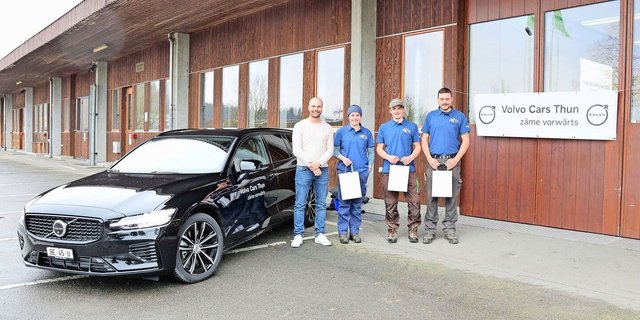 Die drei Bestplatzierten (v. r.): Yannick Röthlisberger, Bützberg (3. Platz), Florian Wäfler, Frutigen (1. Platz), Anna Schenk, Arni (2. Platz). 