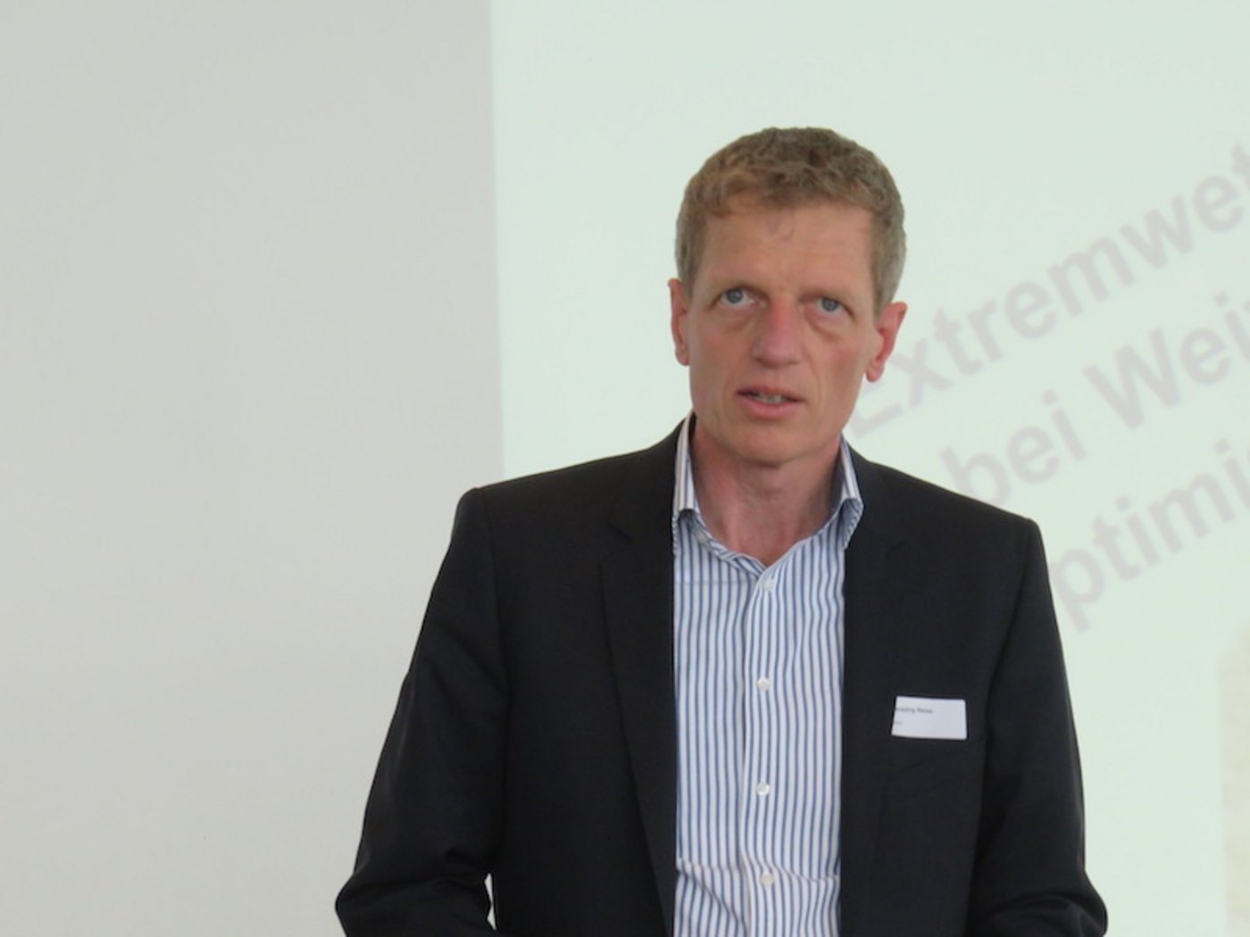 Hansjörg Reiss, Fenaco, referierte an der GV der Getreidebörse in Luzern. Er ist der Meinung, dass Russland auf dem Getreidemarkt massiv unterschätzt wird. (Bild js)