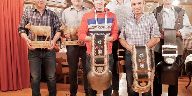 Die ausgezeichneten Betriebsleiter: Romeo Wildhaber, Stefan Looser, Andreas Ackermann, Felix Würth, Stefan Koster, Ernst Brühlmann. (Bild zVg)