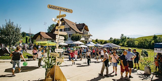 Viel Betrieb auch  auf dem Hof von Familie Bühlmann in Ruswil. (Bilder zVg)