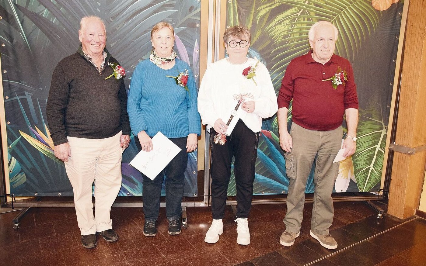 Ein halbes Leben: Schon seit 40 Jahren sind sie auf den Betrieben als Milchkontrolleur(innen) im Einsatz.