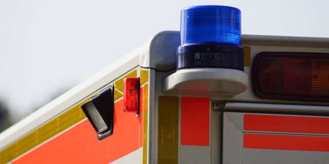 Für den Verunfallten kam jede Hilfe zu spät. (Symbolbild Martin Jäger / pixelio.de)