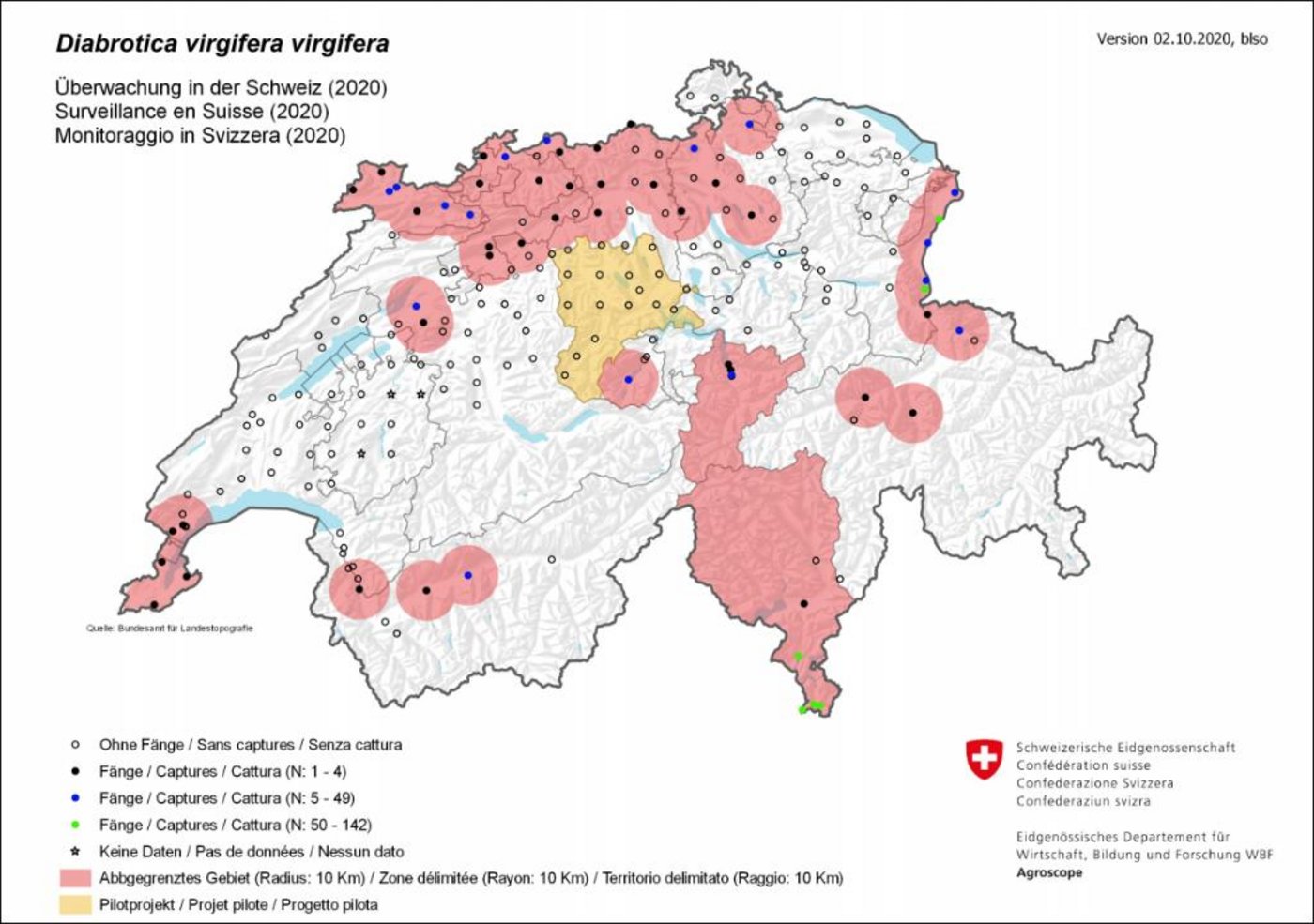 Karte mit Fallenstandorten. Bei Maiswurzelbohrer-Fängen muss im Umkreis von 10 Kilometern die Fruchtfol-ge-Einschränkung eingehalten werden (rot markierte Gebiete). (Karte Agroscope)